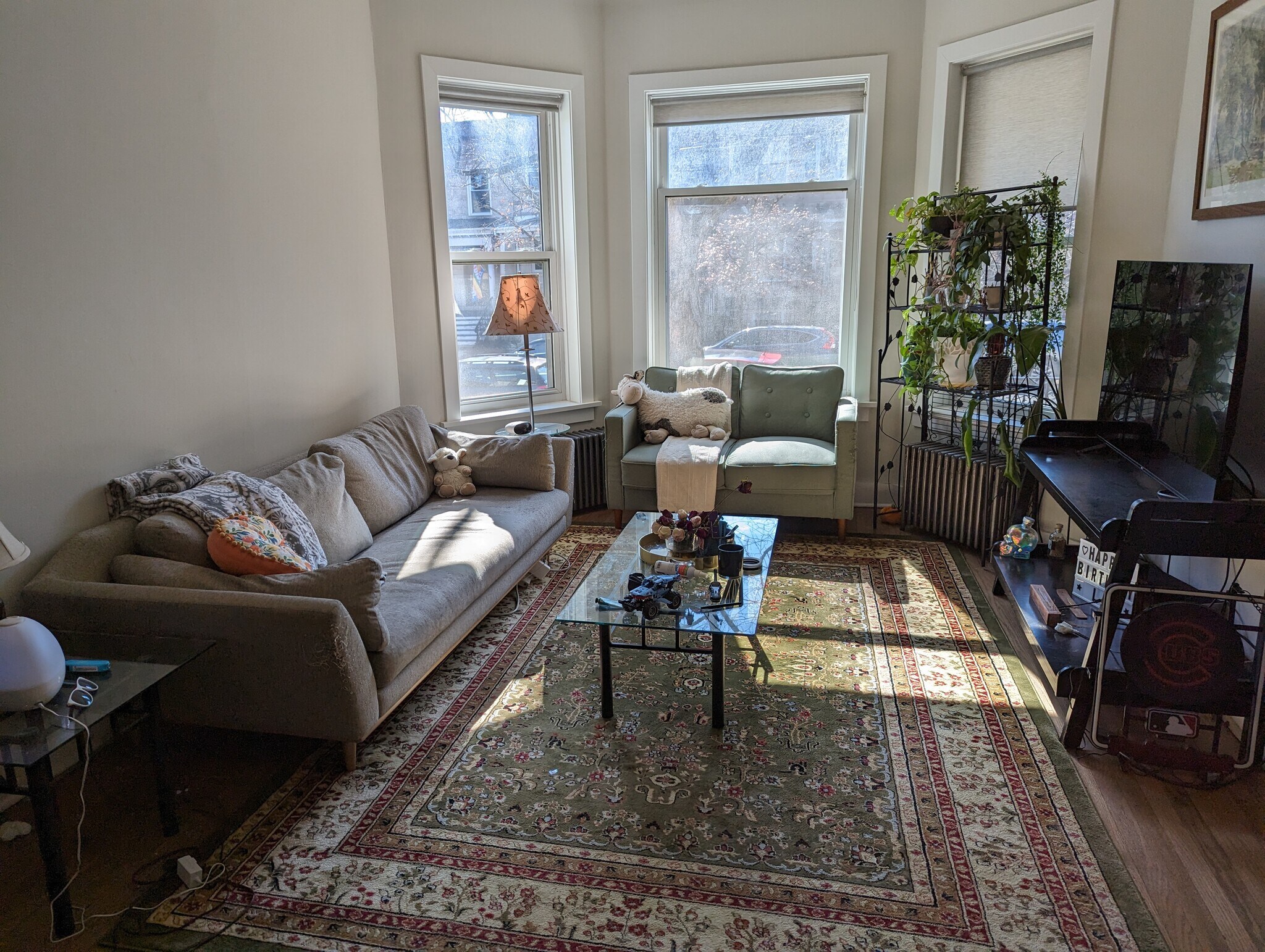 Building Photo - 1426 W Balmoral Ave