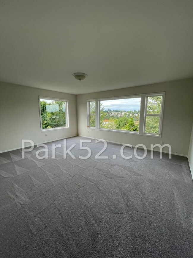 Building Photo - Browns Point Tacoma 3 Bedroom Single Famil...