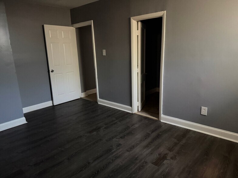 Building Photo - 63 Galveston Pl SW