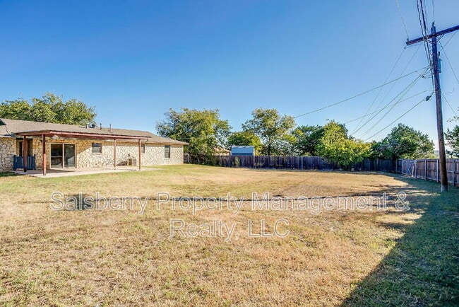 Building Photo - 1113 Gifford Dr