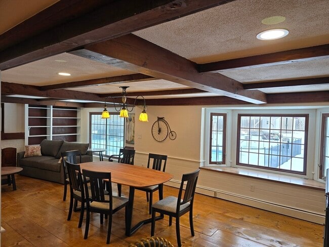 Building Photo - 223 Central St