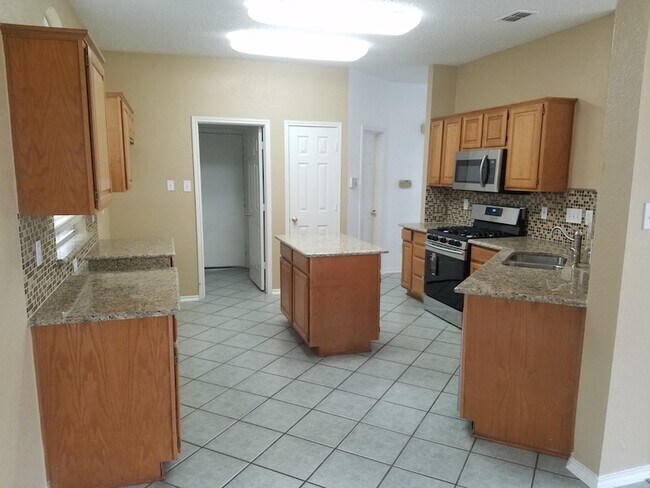 Building Photo - 6717 Carrington Dr