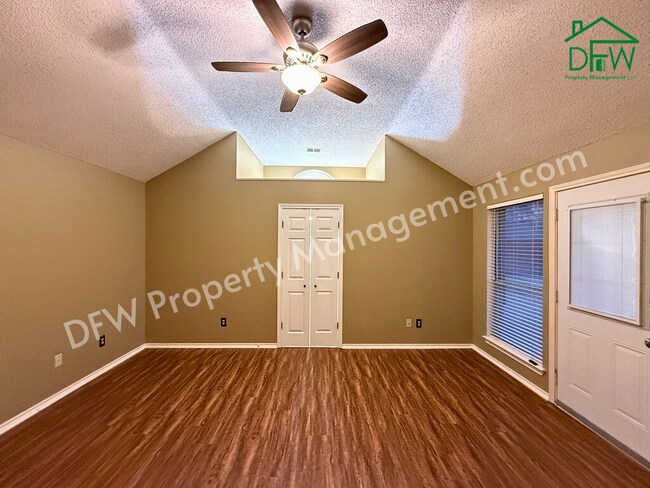 Building Photo - Charming 3-Bedroom Home for Lease in Watauga!