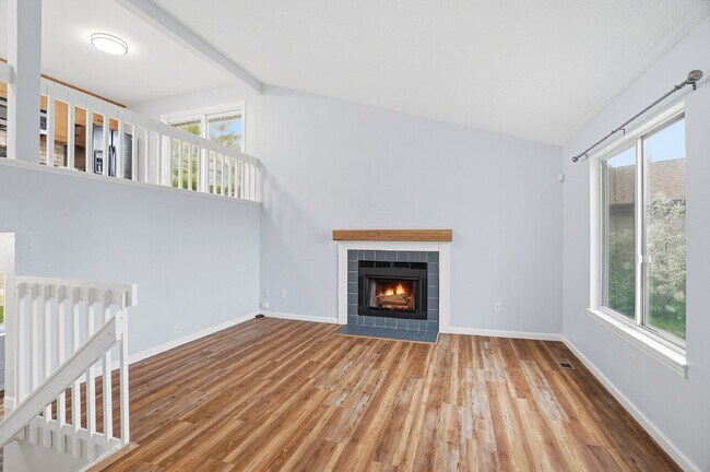 Building Photo - $2,895.95 - 3 Bed, 2 Bath Home in Arvada with Central AC, and Fenced in Yard!