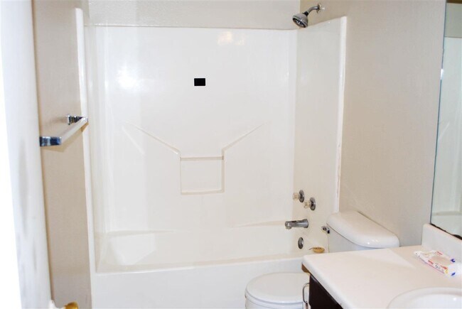 Building Photo - 10204 Comet Dr