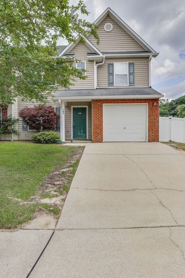 Building Photo - 103 McNair Dr