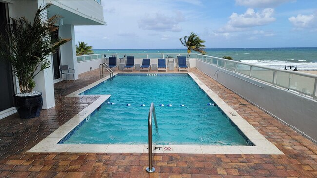 Building Photo - 545 S Fort Lauderdale Beach Blvd