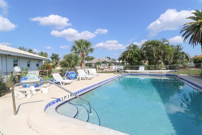 Building Photo - 4 Casa Rio Dr