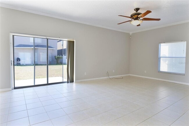 Building Photo - 10216 Oak Crest Rd