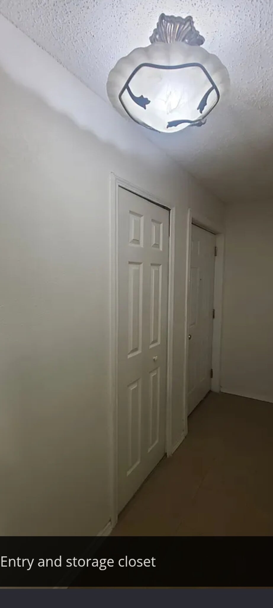 hallway - 650 E Warren Ave