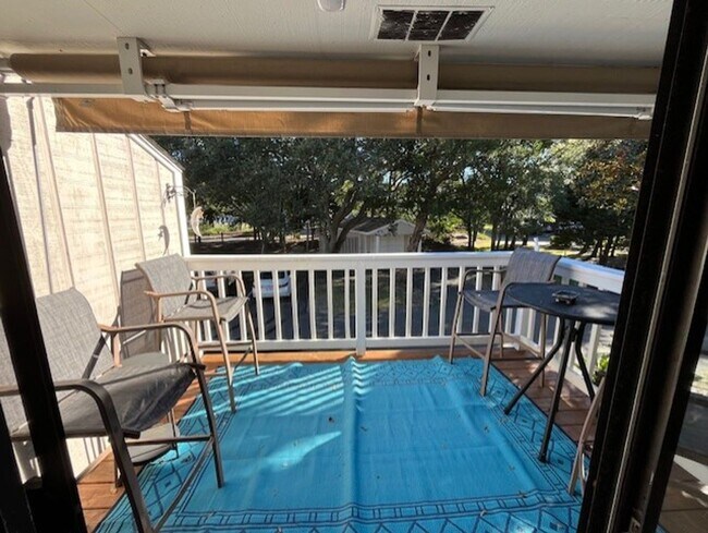 Building Photo - 1200 St Joseph St