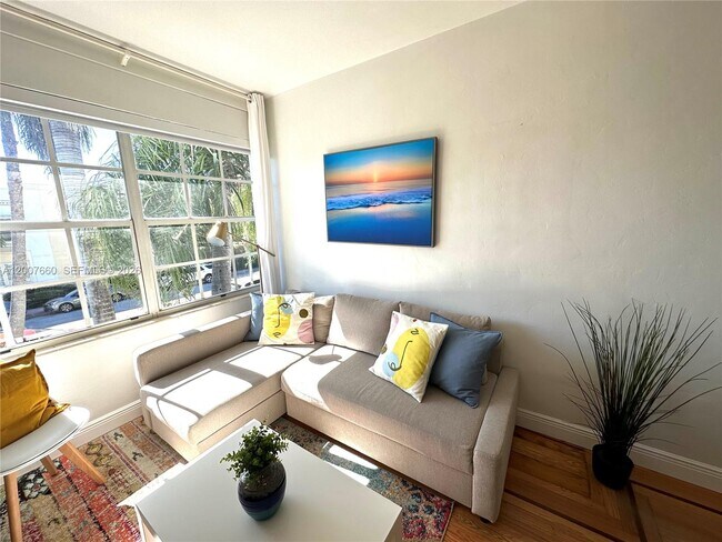 Building Photo - 1007 Meridian Ave