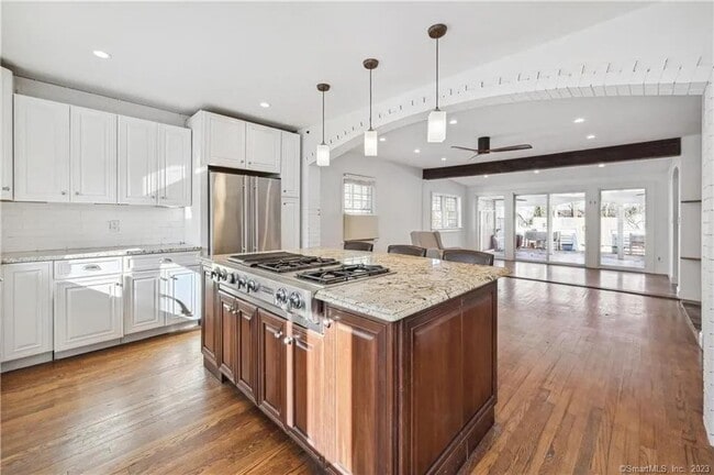 Building Photo - 35 Caldwell Ave Ave