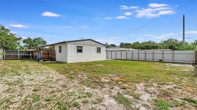 Building Photo - 6408 Grant Ct