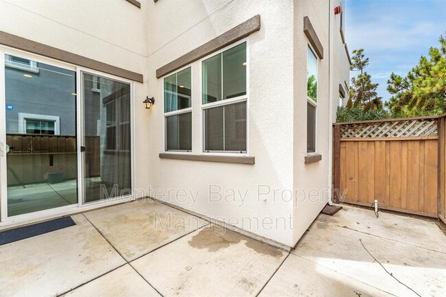 Building Photo - 589 Rosa Monte Wy