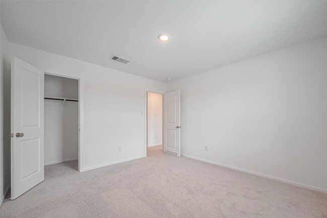 Building Photo - 3121 Courtney Flower Dr