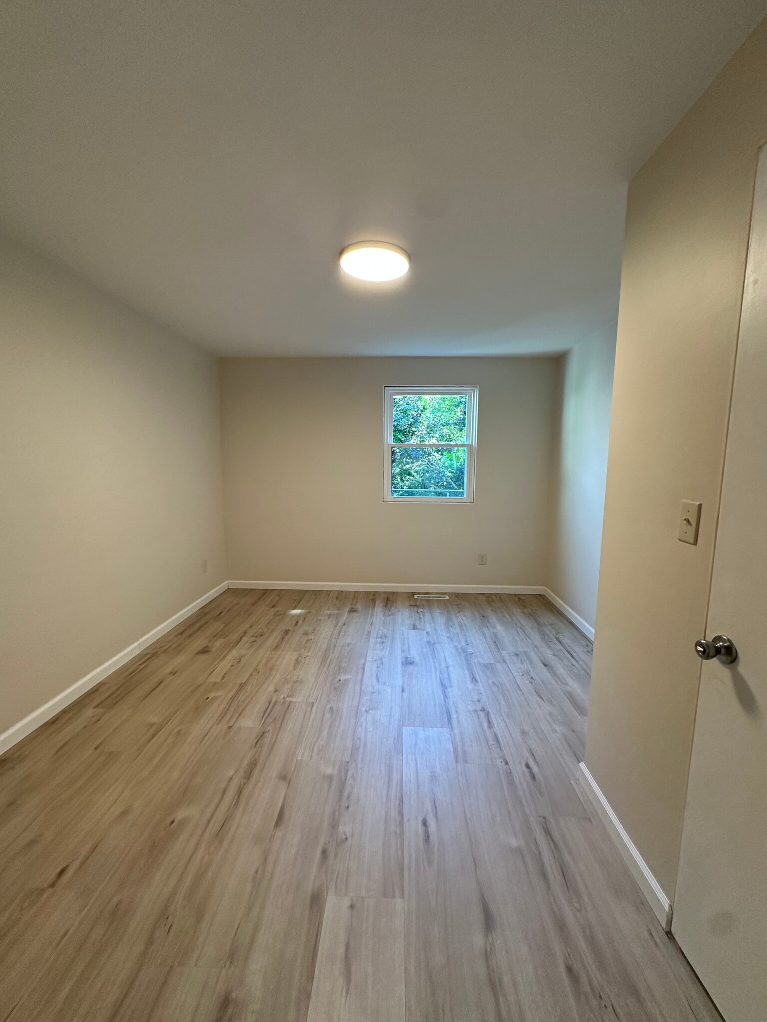 BEDROOM #2 - 2218 Midland Dr