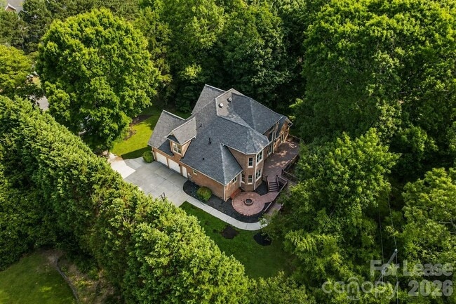 Building Photo - 3011 McKee Rd