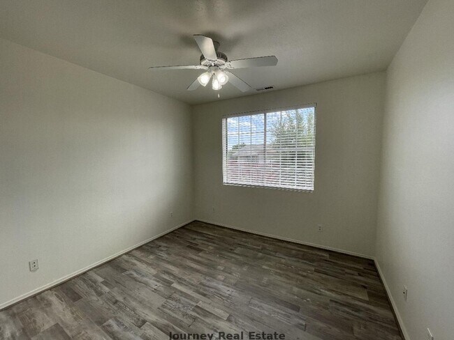 Building Photo - 3123 N Corrine Dr