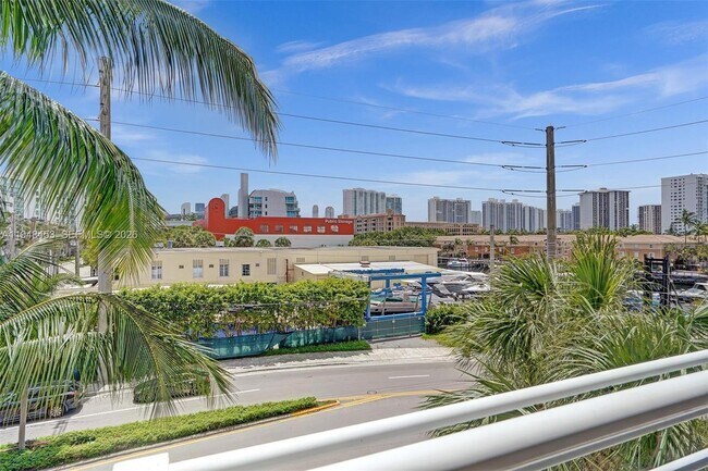 Building Photo - 18800 NE 29th Ave