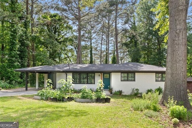 Primary Photo - 2425 Clifton Springs Rd