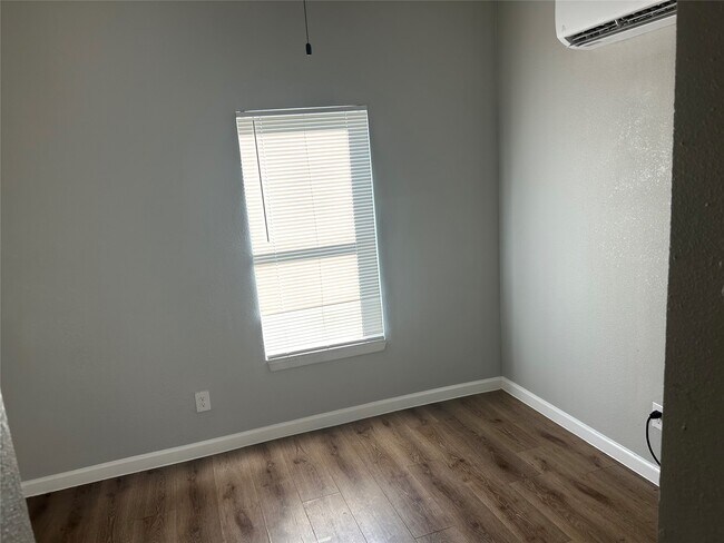 Building Photo - 5105 Sherman St