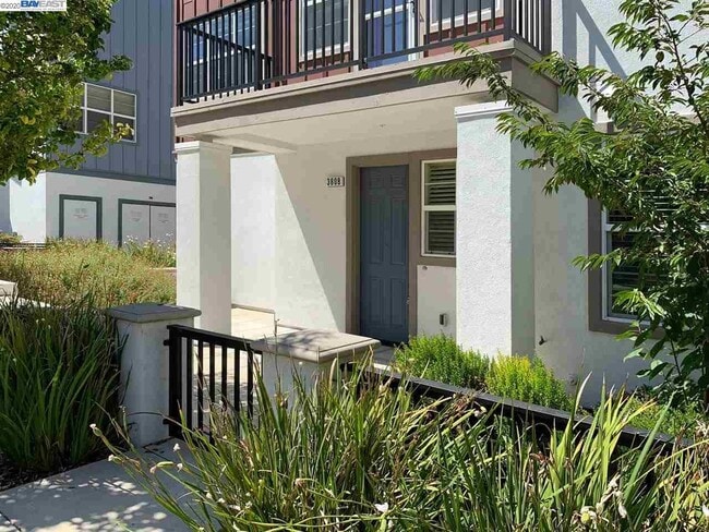 Building Photo - 3808 Camino Lp