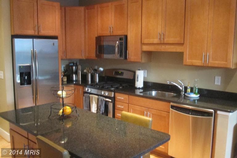 Kitchen - 1800 Wilson Blvd