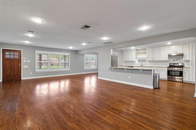 Building Photo - 4628 Surf Dr