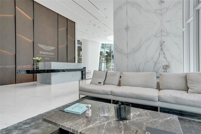 Building Photo - 300 Biscayne Blvd Way