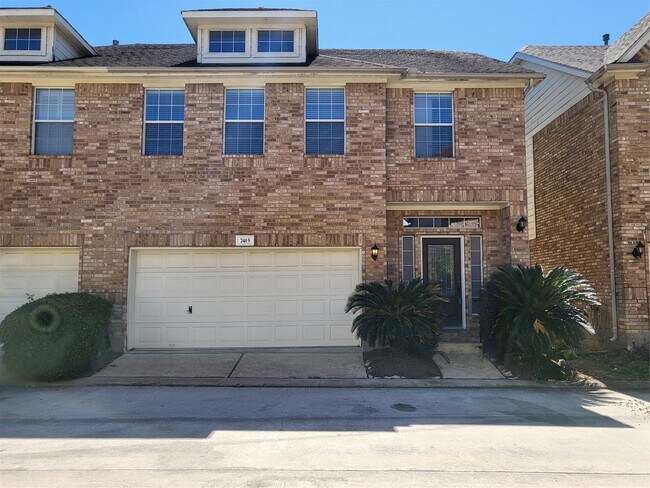 Primary Photo - 7415 Hollister Ridge