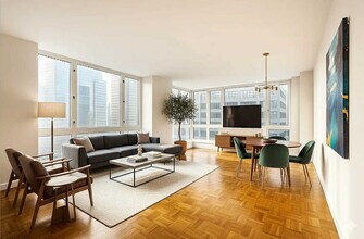 Building Photo - 241 W 43th St