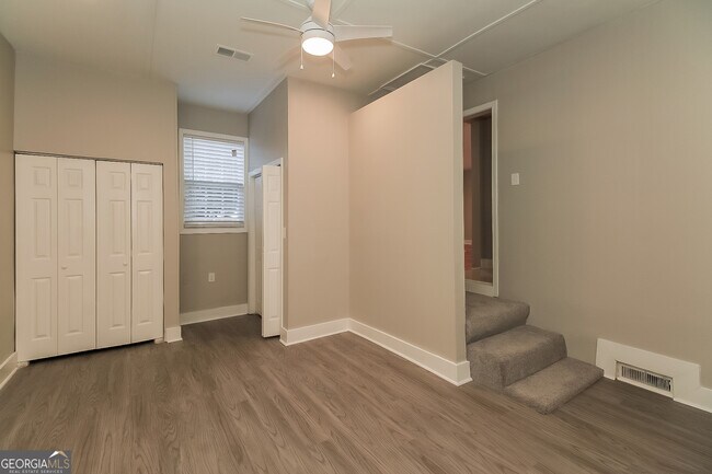 Building Photo - 2450 Judson Ave