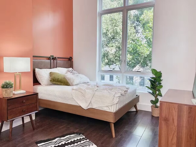 Building Photo - 1225 Hancock St