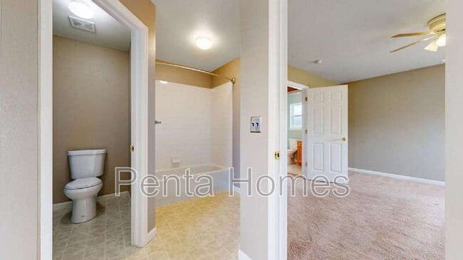 Building Photo - 826 Glenwall Dr