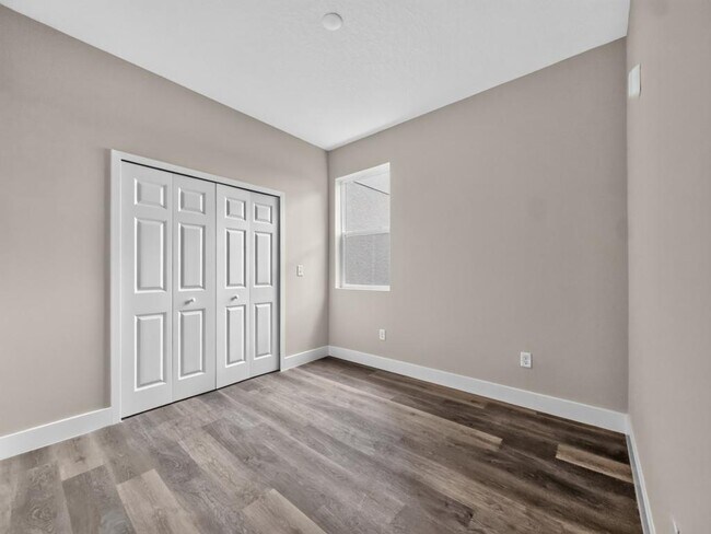 Building Photo - 4424 S Texas Ave
