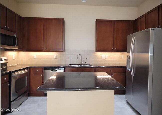 Building Photo - 1028 Kilkenny Ln