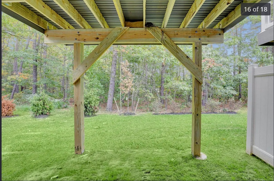 Building Photo - 1001 Cyprus Ct