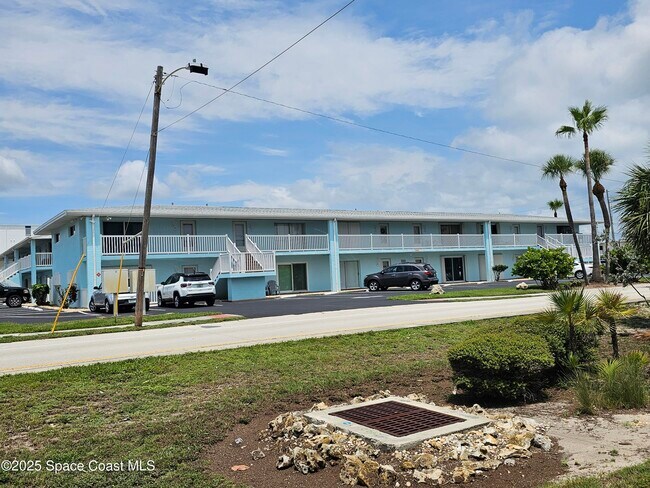 Building Photo - 3601 Ocean Beach Blvd