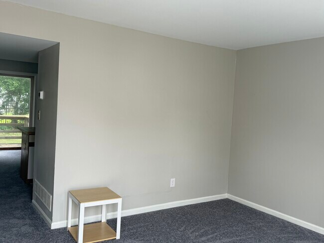 Building Photo - 120 Whitburn Pl