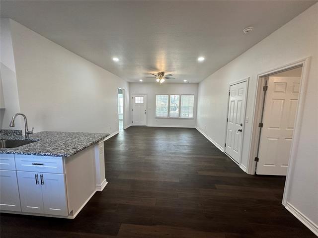 Building Photo - 1989 W Bond St