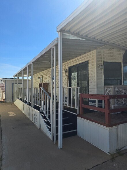 Building Photo - 1225 N Dixie Downs Rd