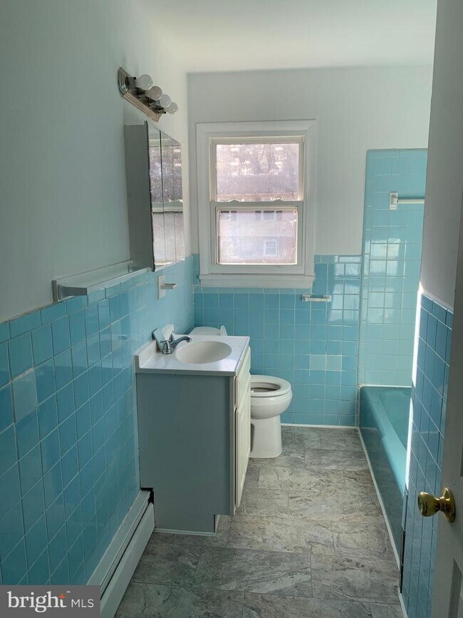 Building Photo - 48555 Beachville Rd