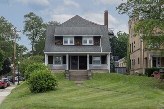 Building Photo - A+ Location Massive Single Family House Ce...