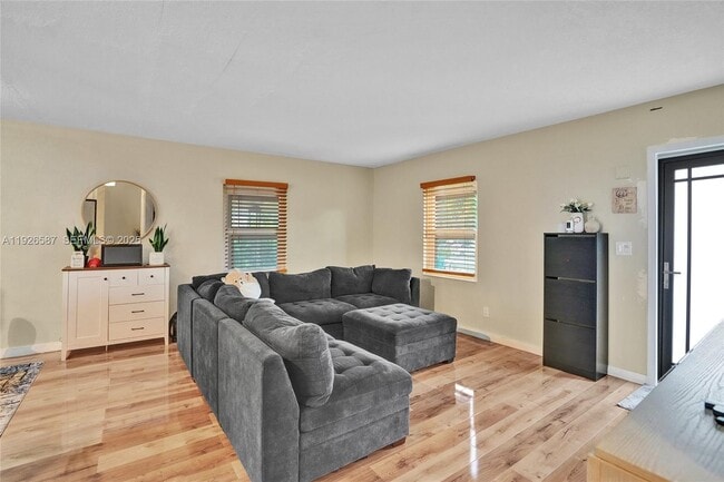 Building Photo - 1300 NW 87th St