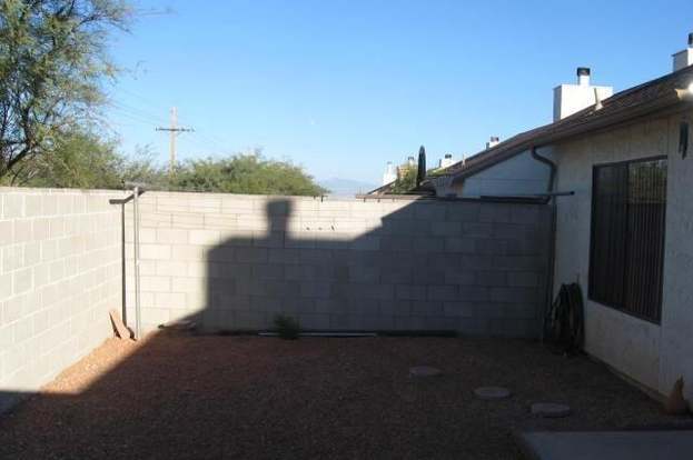 Building Photo - 3376 W Camino De Amigos