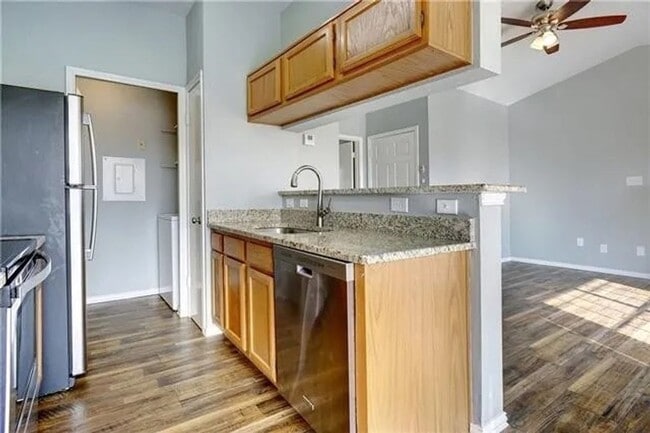 Building Photo - 4115 Esters Rd