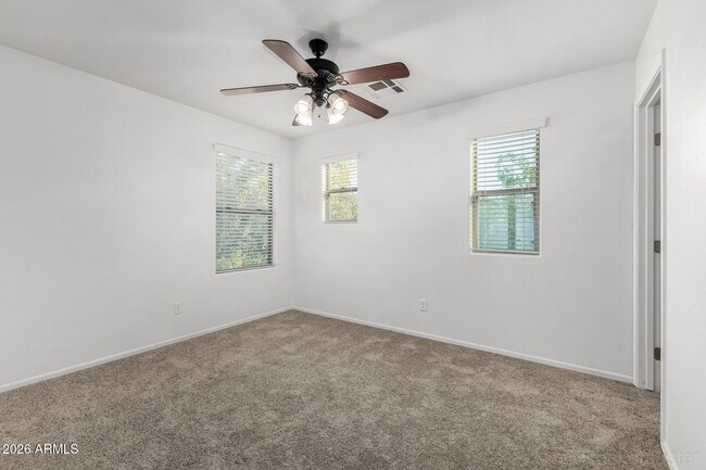 Building Photo - 1180 E Buffalo St