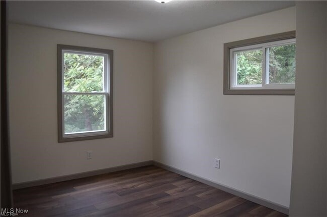 Building Photo - 205 McFadden St