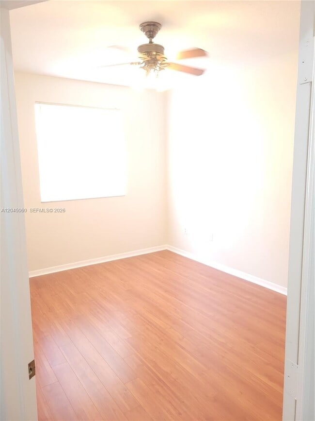 Building Photo - 618 SW 106th Ave